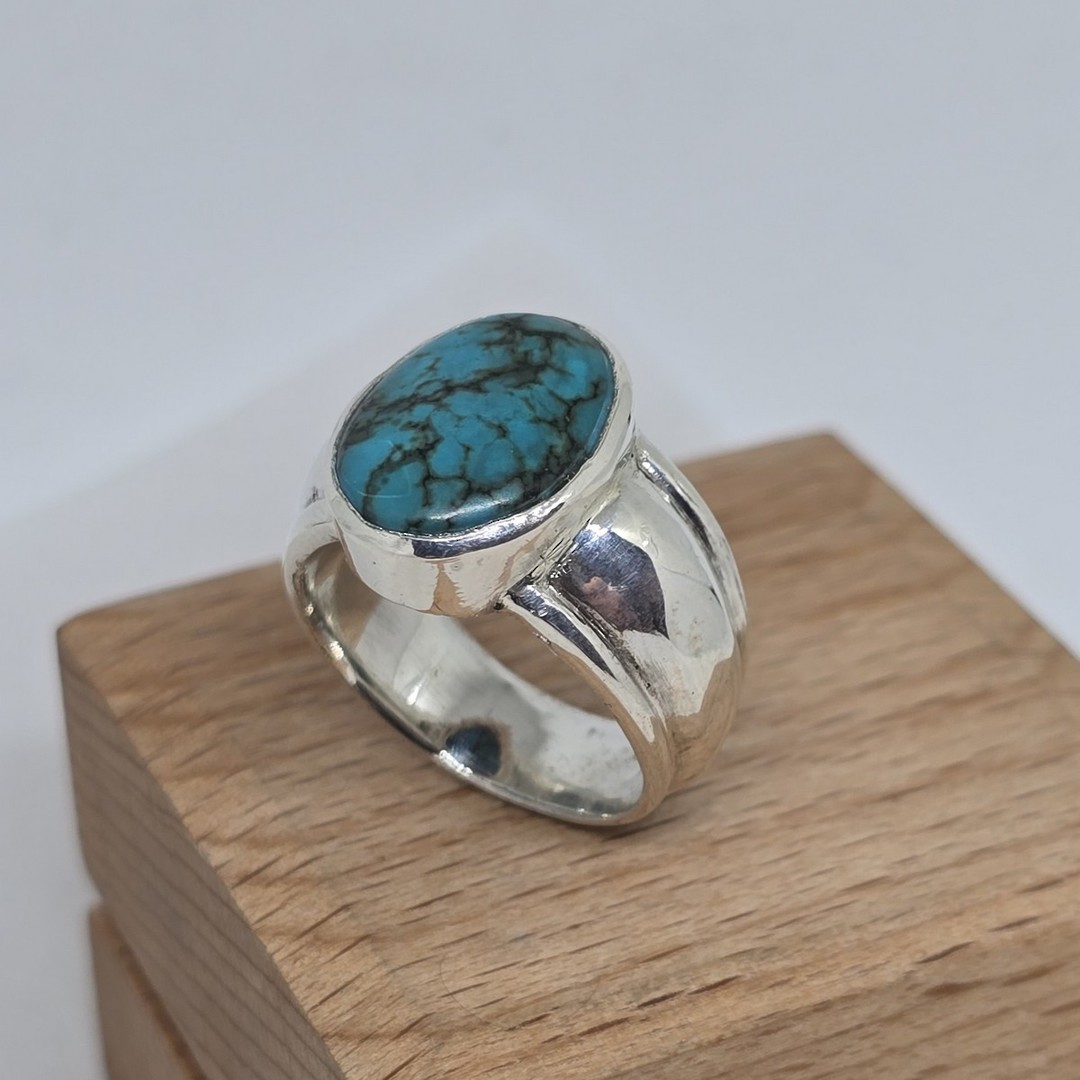 Sterling silver oval turquoise dome ring image 3